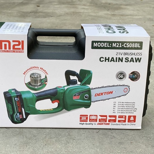 Máy cưa xích dùng pin 21V Dekton M21-CS08BL có hộp ( chưa pin sạc)