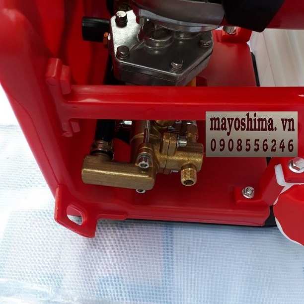 máy phun thuốc volga f747 động cơ honda gx35