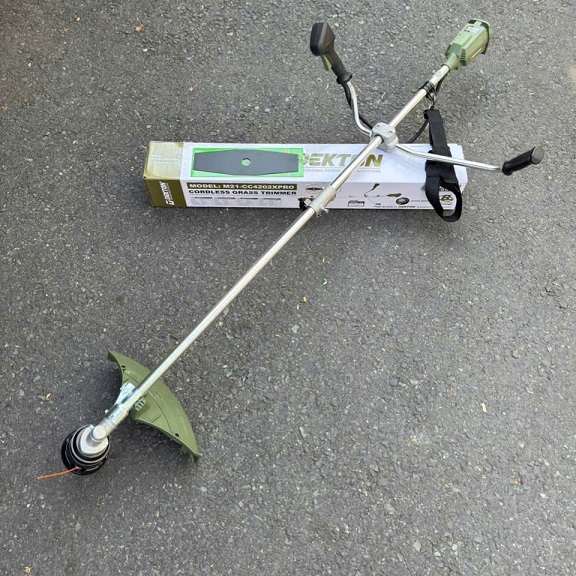 Máy Cắt Cỏ Pin 21V Dekton M21-CC4202XPRO