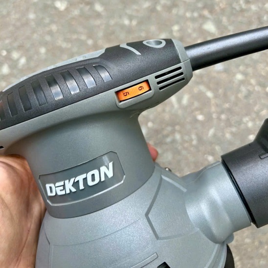 Máy chà nhám chỉnh tốc Dekton dk-os125