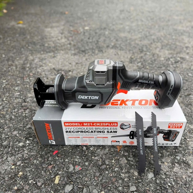 Cưa kiếm dùng pin dekton m21-ck25plus