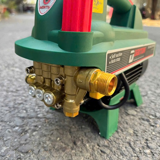 Máy rửa xe chỉnh áp dekton dk-cwr2200pro chính hãng