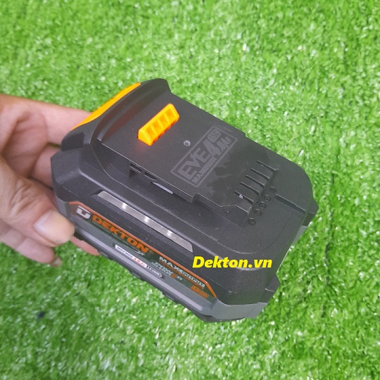 Pin Dekton D20-4000