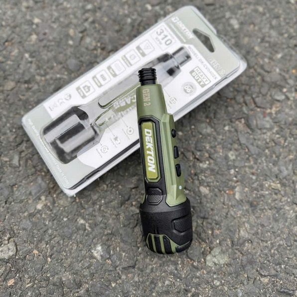 Máy siết vit mini dekton cv0402x